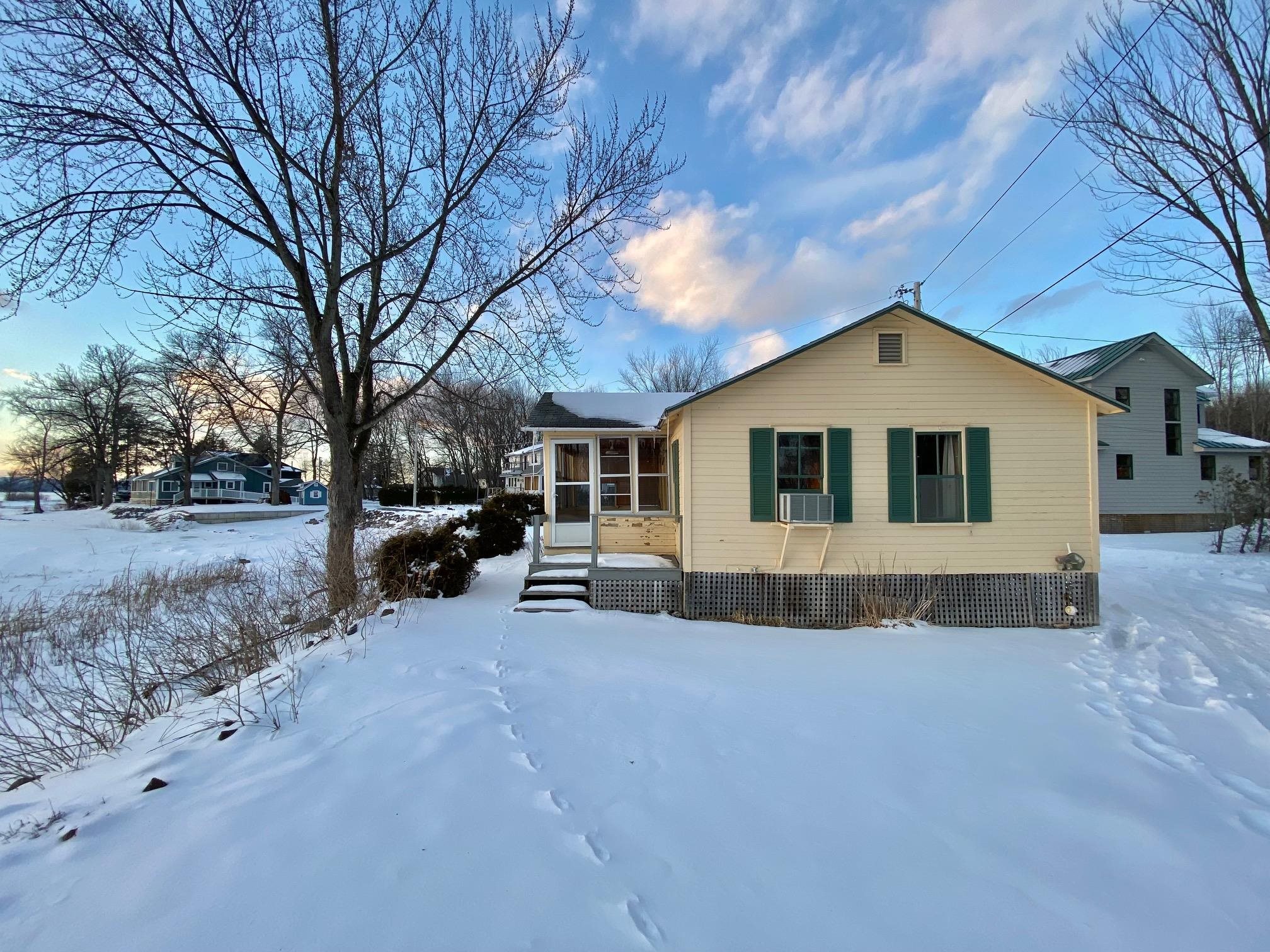 164 S Road Ferrisburgh, VT 05473 - Photo 2 of 40