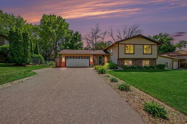 $415,000 | 1950 Timber Wolf Trail North, Eagan, MN 55122