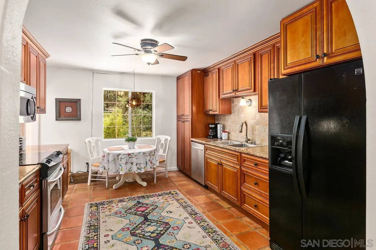 3417 Purer Road Escondido, CA 92029 - Photo 12 of 39 Gallery Image 12