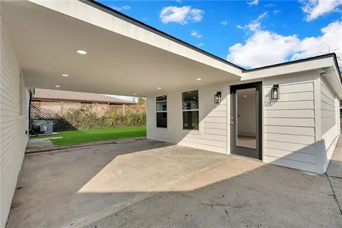 $249,999 | 1221 Gaudet Drive, Marrero, LA 70072