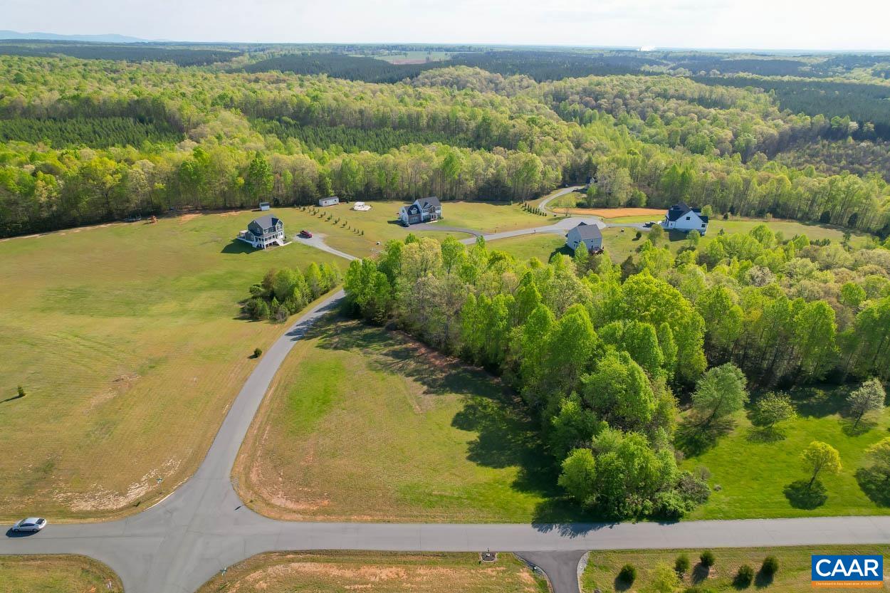 1090 Briery Farm Road Scottsville, VA 24590 - Photo 25 of 30 a view of a swimming pool with a mountain view