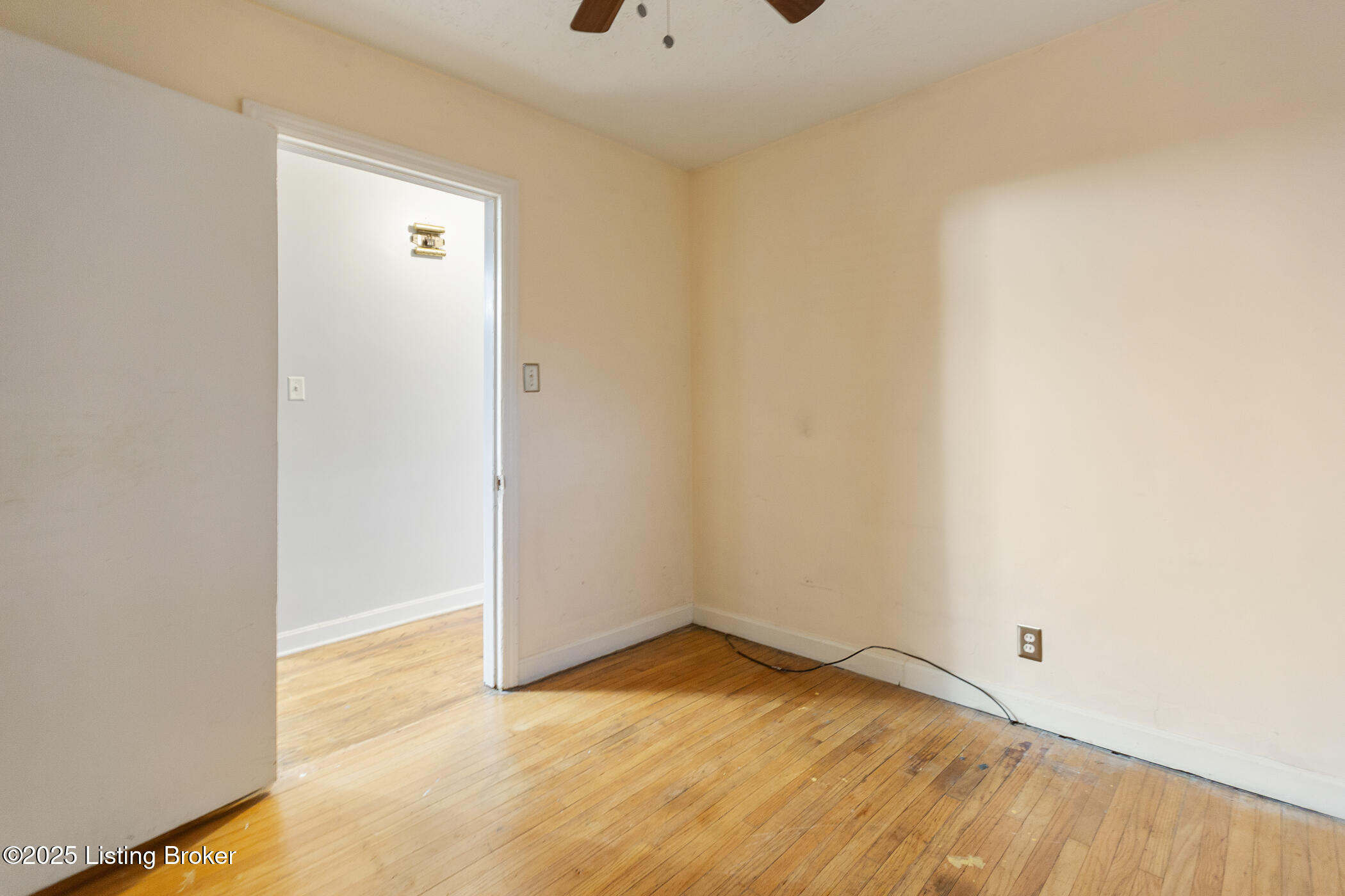8809 Perry Road Louisville, KY 40222 - Photo 15 of 30 Bedroom 1