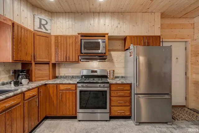 $525,000 | 3890 South County Road 1000 West, French Lick, IN 47432