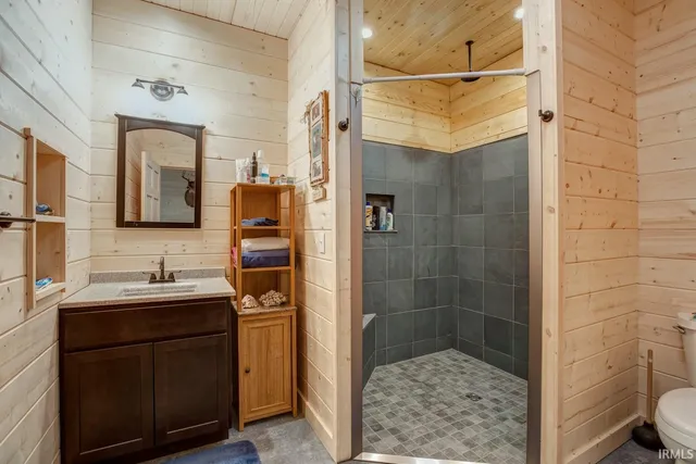 $525,000 | 3890 South County Road 1000 West, French Lick, IN 47432