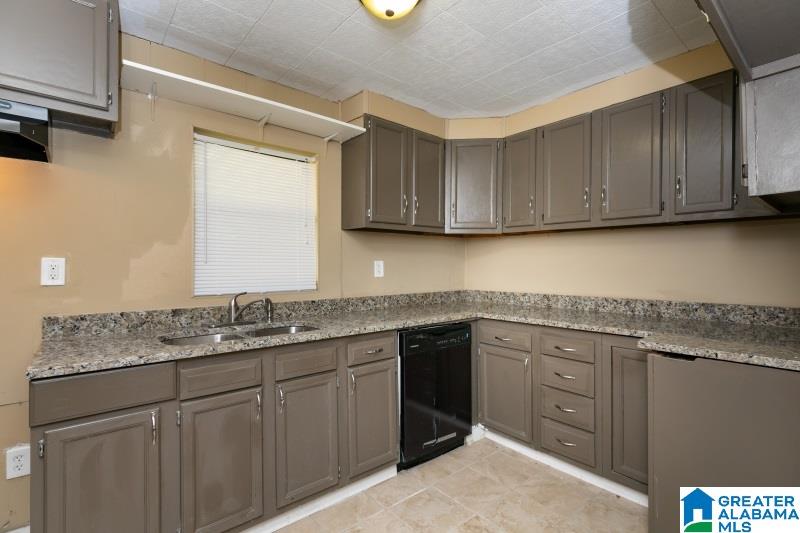 736 3rd Street Pleasant Grove, AL 35127 - Photo 4 of 13