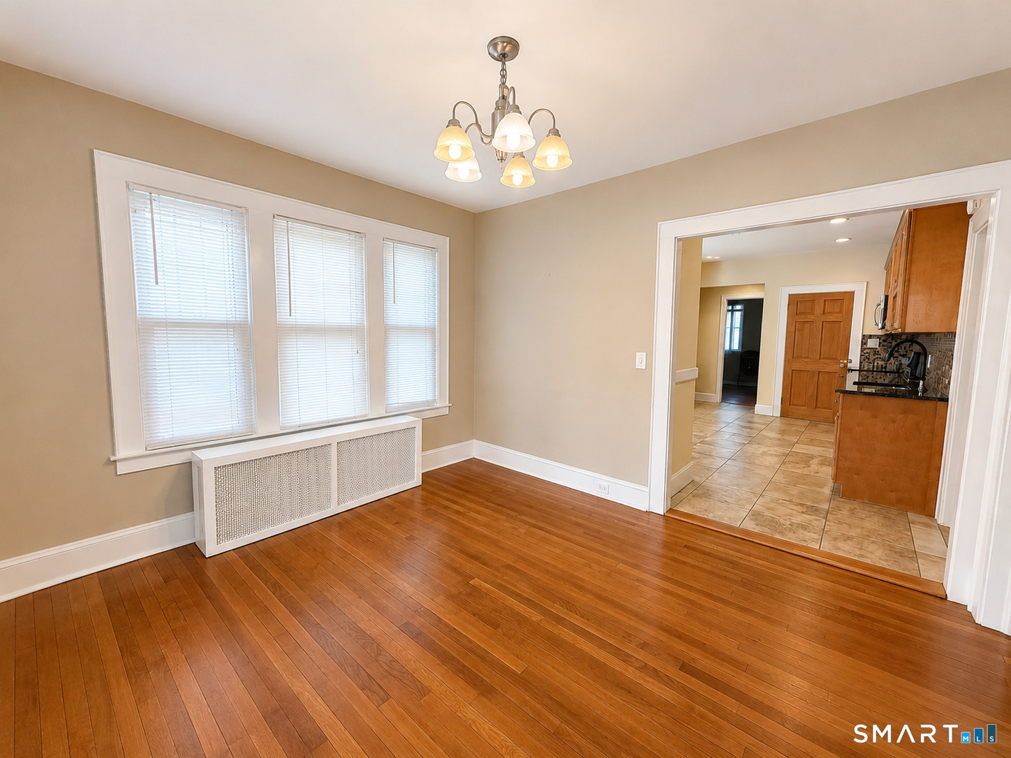119 Dover Road West Hartford, CT 06119 - Photo 4 of 11