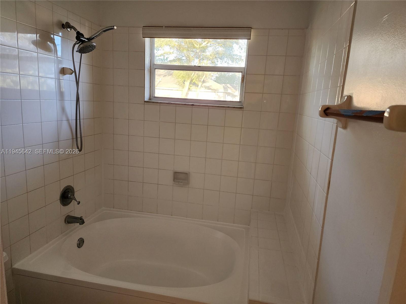 9863 Southwest 117th Place Miami, FL 33186 - Photo 15 of 29