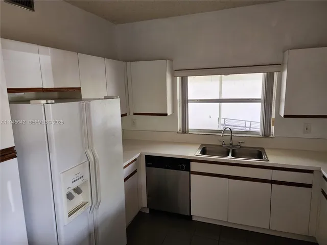 $3,200 | 9863 Southwest 117th Place, Miami, FL 33186