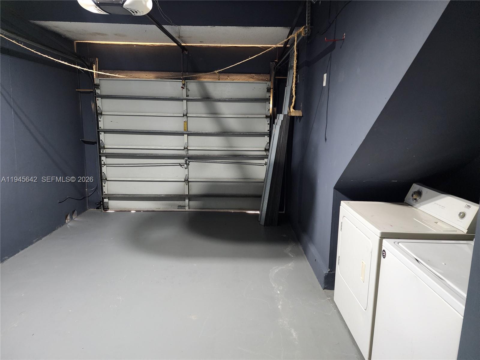 9863 Southwest 117th Place Miami, FL 33186 - Photo 10 of 29