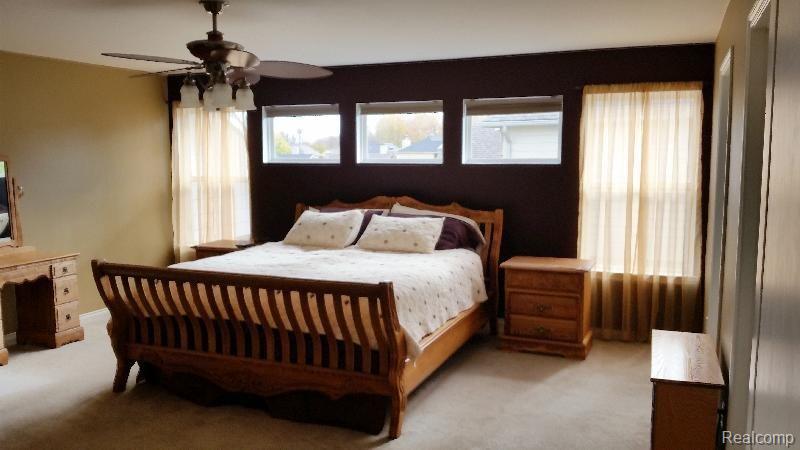 51613 Rivard Road New Baltimore, MI 48047 - Photo 11 of 22 #10 Master Bedroom.jpg