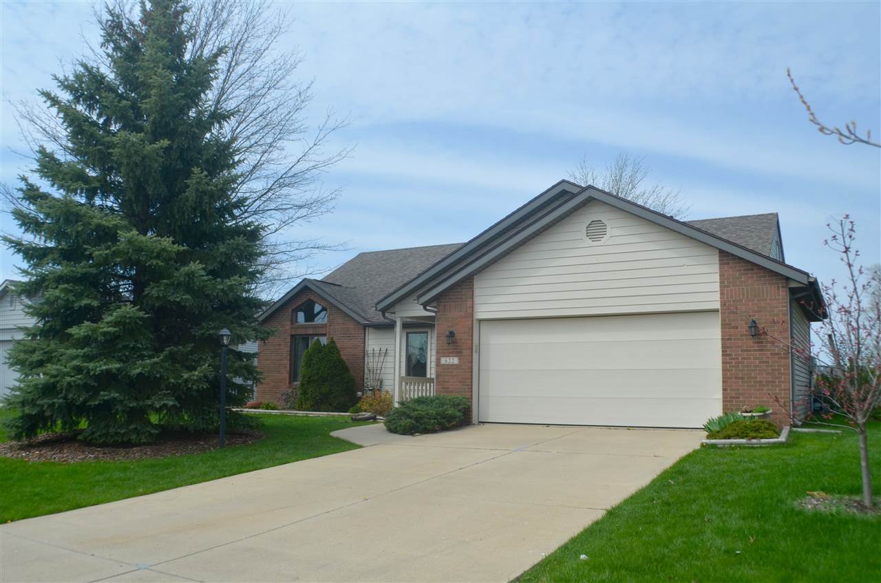 622 Autumn Ridge Lane Fort Wayne, IN 46804 - Photo 1 of 30