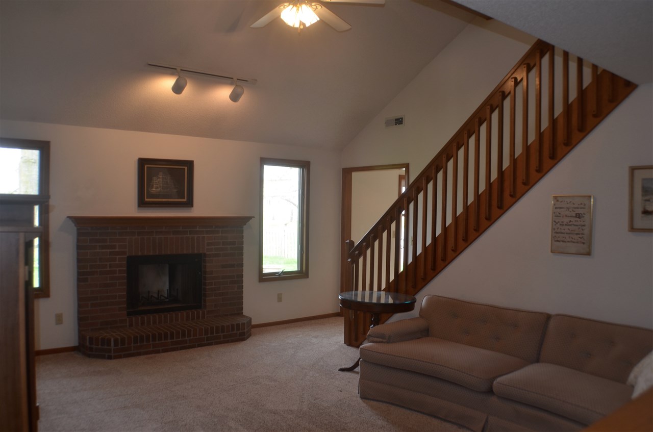 622 Autumn Ridge Lane Fort Wayne, IN 46804 - Photo 6 of 30