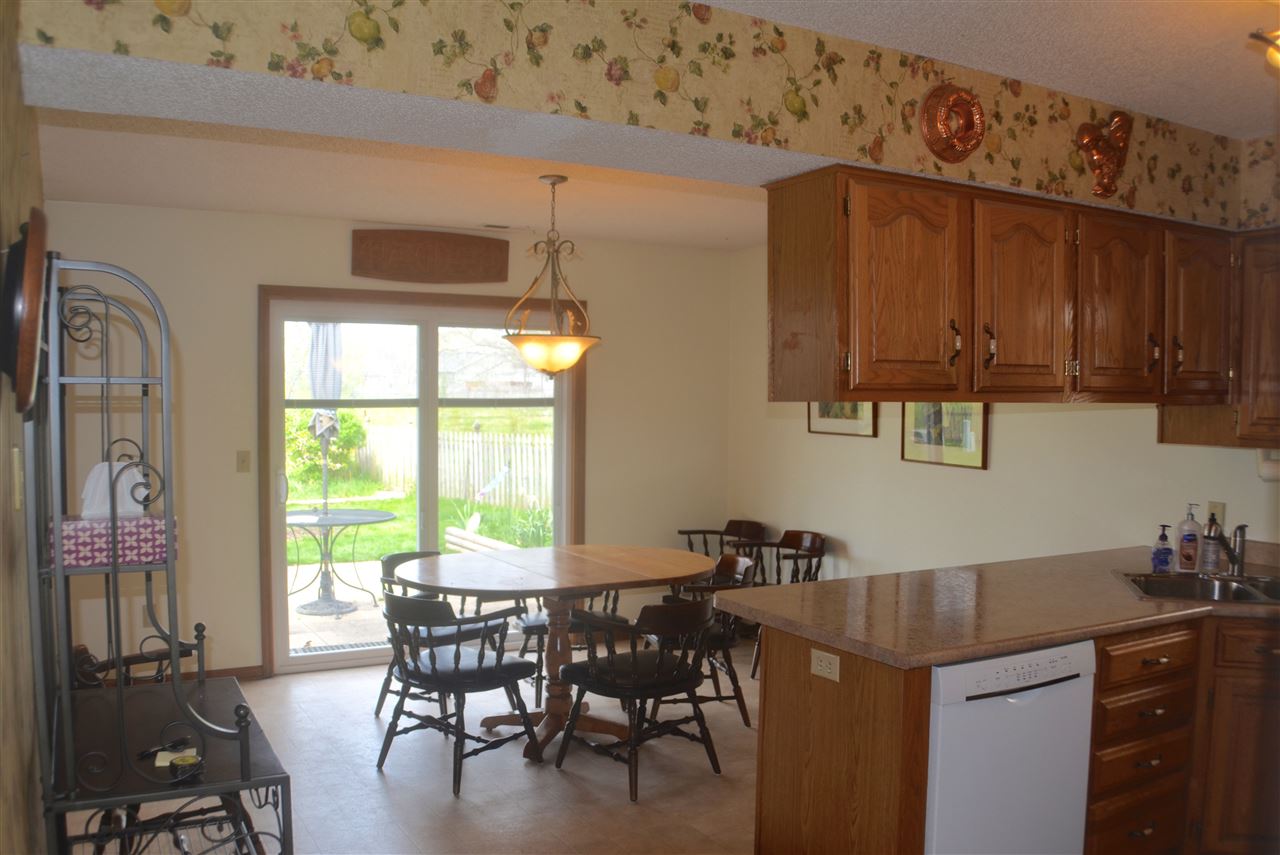 622 Autumn Ridge Lane Fort Wayne, IN 46804 - Photo 8 of 30