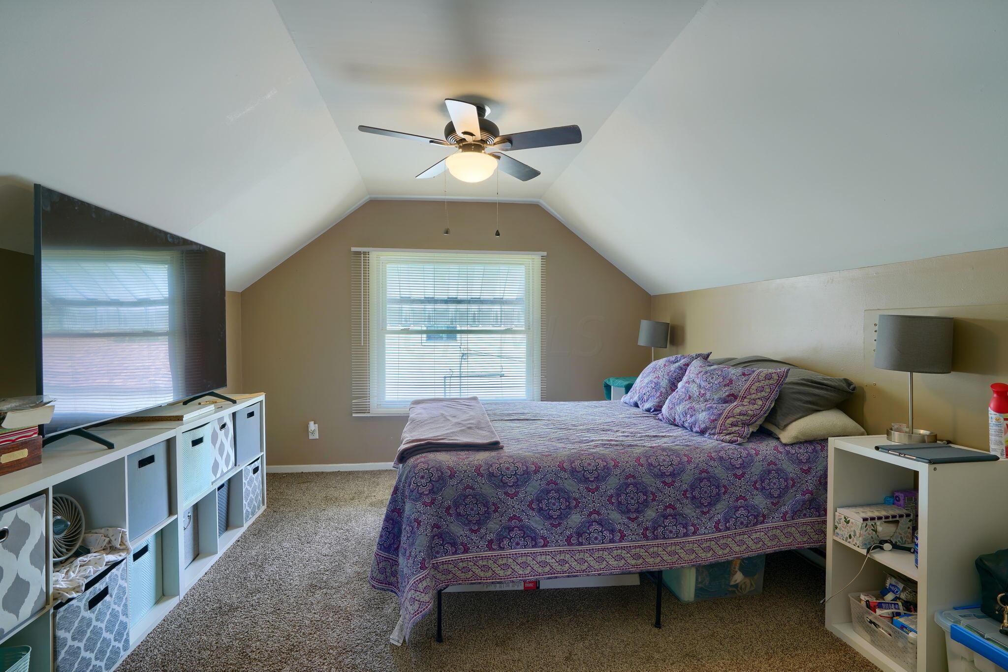 909 Exeter Road Columbus, OH 43213 - Photo 15 of 38 large-8eb382c0-6c00-4b92-891e-cc70f71ec8