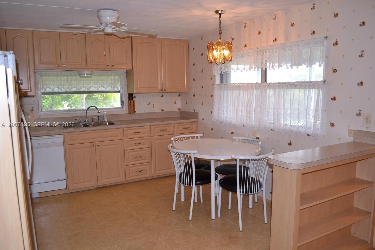 1620 Southwest 64th Way, Unit H Boca Raton, FL 33428 - Photo 6 of 31