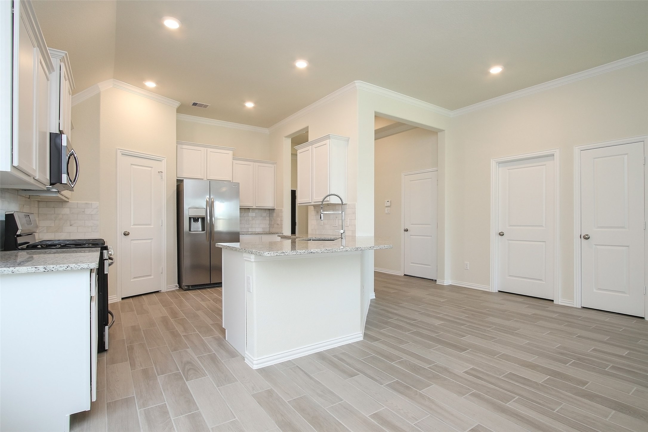 15230 Kickapoo Cavern Drive Cypress, TX 77433 - Photo 10 of 39