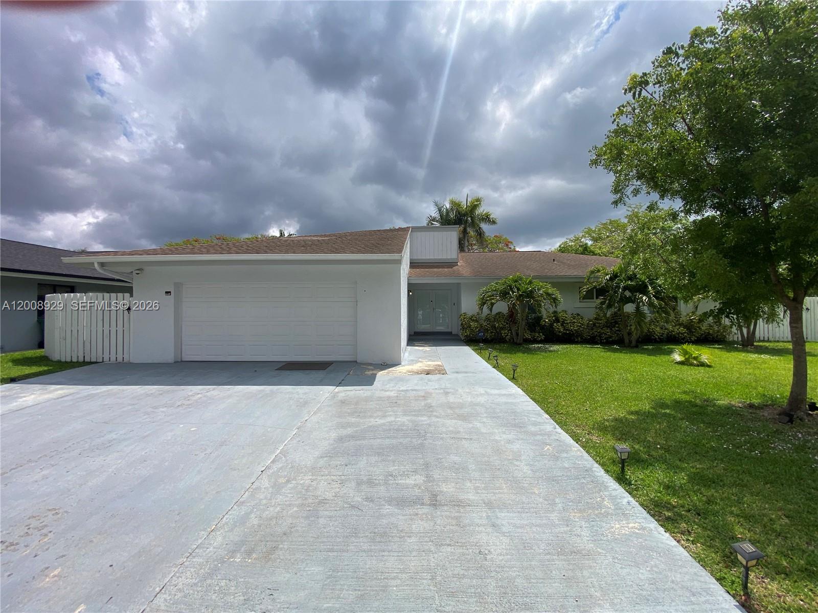 11121 Southwest 110th Road, Unit 11121 Miami, FL 33176 - Photo 5 of 33