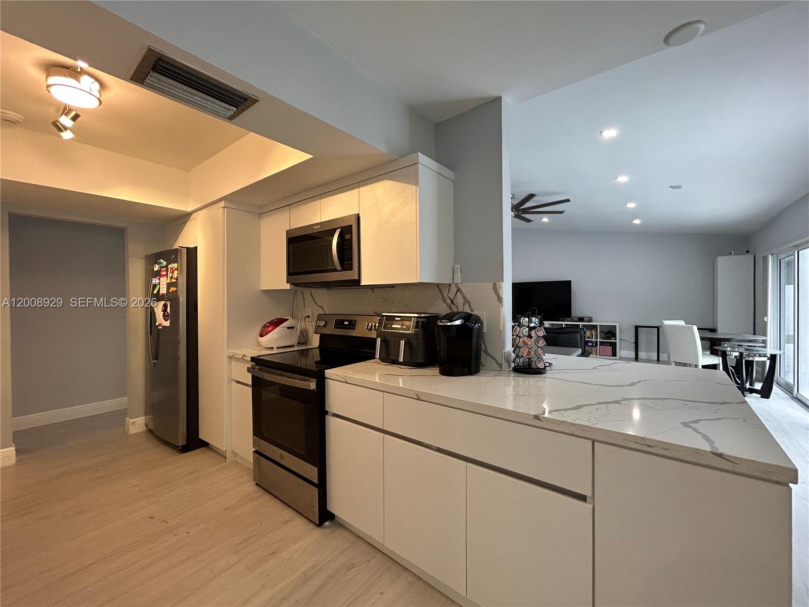 11121 Southwest 110th Road, Unit 11121 Miami, FL 33176 - Photo 10 of 33