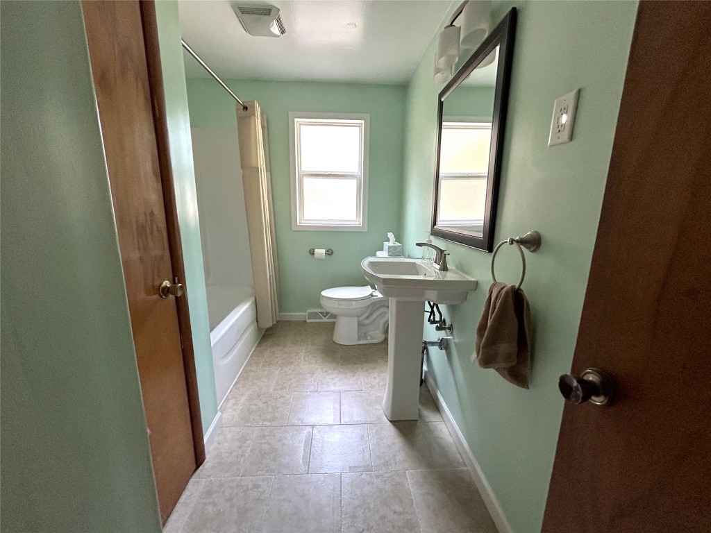 19 Roberts Road Endicott, NY 13760 - Photo 27 of 50 Gallery Image 27