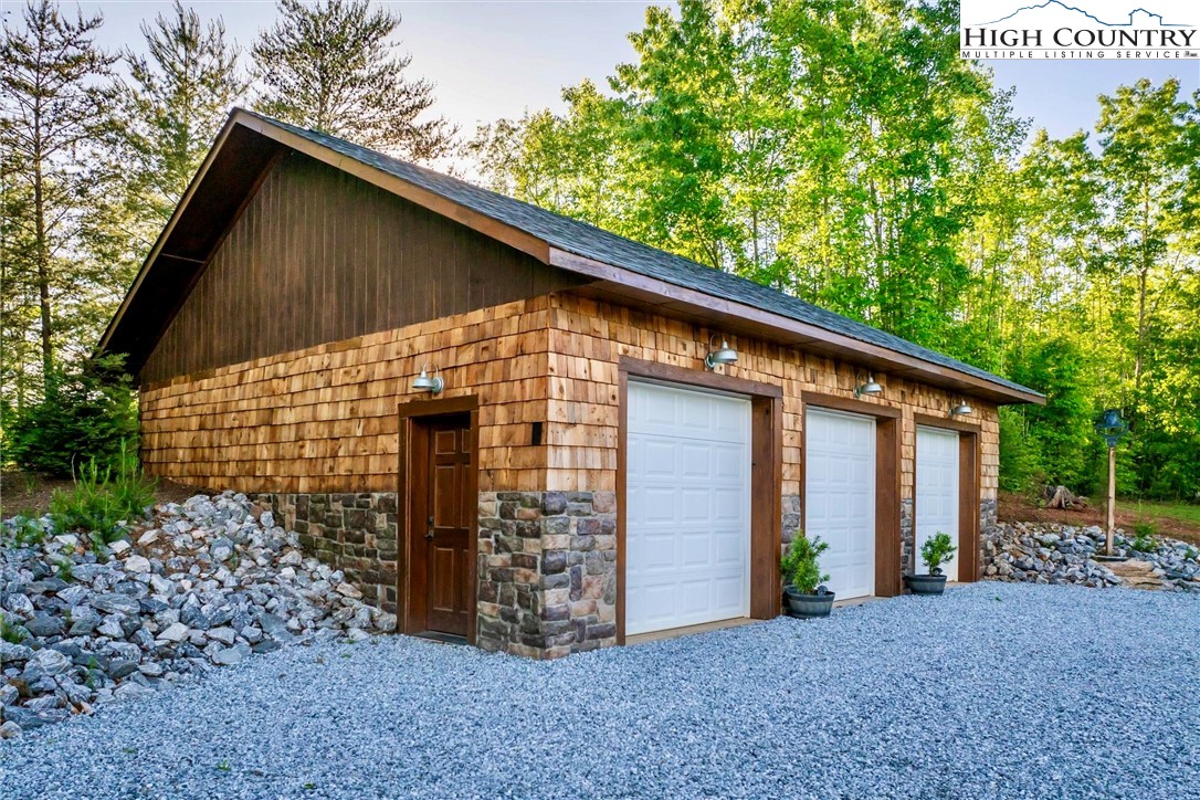 1799 High Country Road Lenoir, NC 28645 - Photo 7 of 50 Gallery Image 7