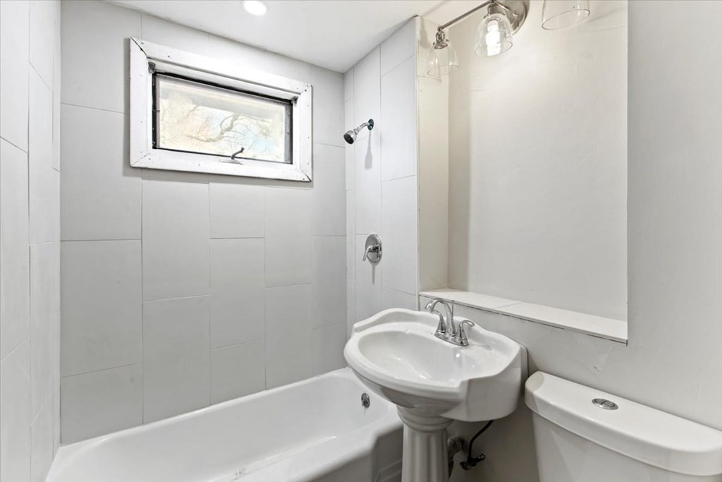 71 Arlington Street, Unit 2 Boston, MA 02136 - Photo 5 of 11