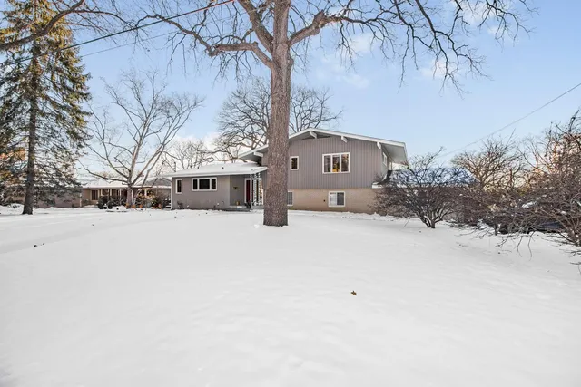 $5,000 | 139 Otis Avenue, St. Paul, MN 55104