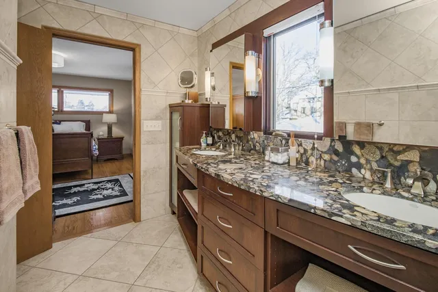 $5,000 | 139 Otis Avenue, St. Paul, MN 55104