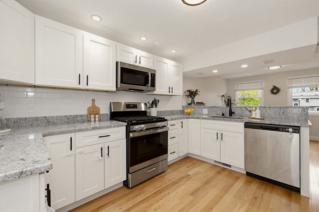 21 Emery Road Townsend, MA 01469 - Photo 7 of 35