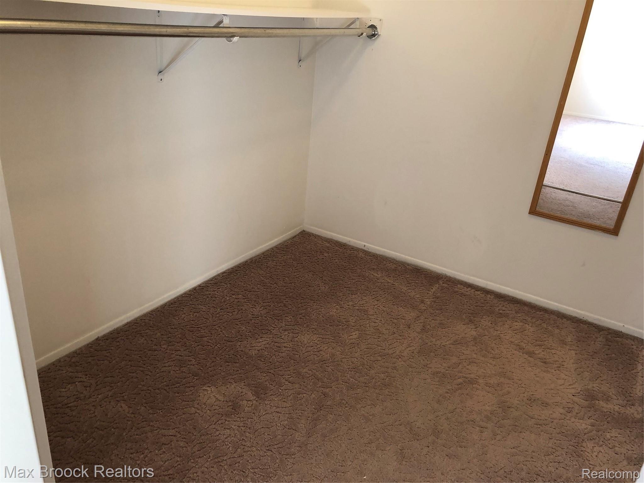 29880 West 12 Mile Road, Unit 812 Farmington, MI 48334 - Photo 12 of 14