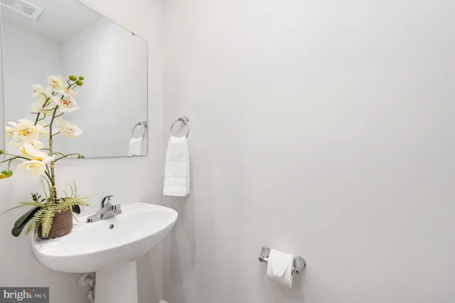 $2,300 | 7233 Statesman Boulevard, Ruther Glen, VA 22546