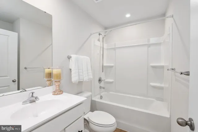 $2,300 | 7233 Statesman Boulevard, Ruther Glen, VA 22546