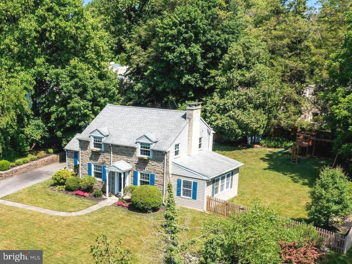 493 School Lane Wayne, PA 19087 - Photo 2 of 40 Welcome to 493 School Lane!