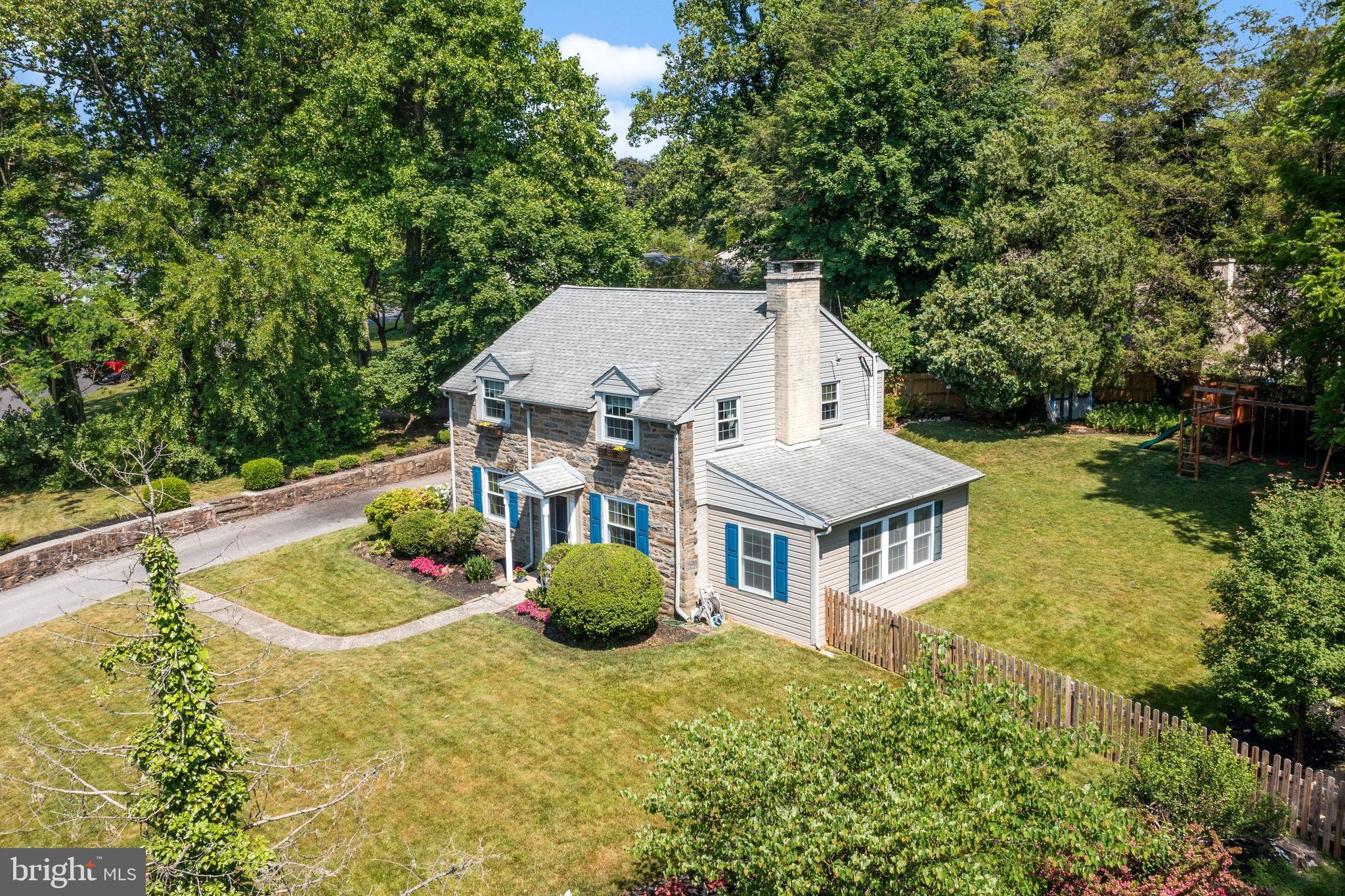 493 School Lane Wayne, PA 19087 - Photo 26 of 40 A charming Main Line stone colonial home