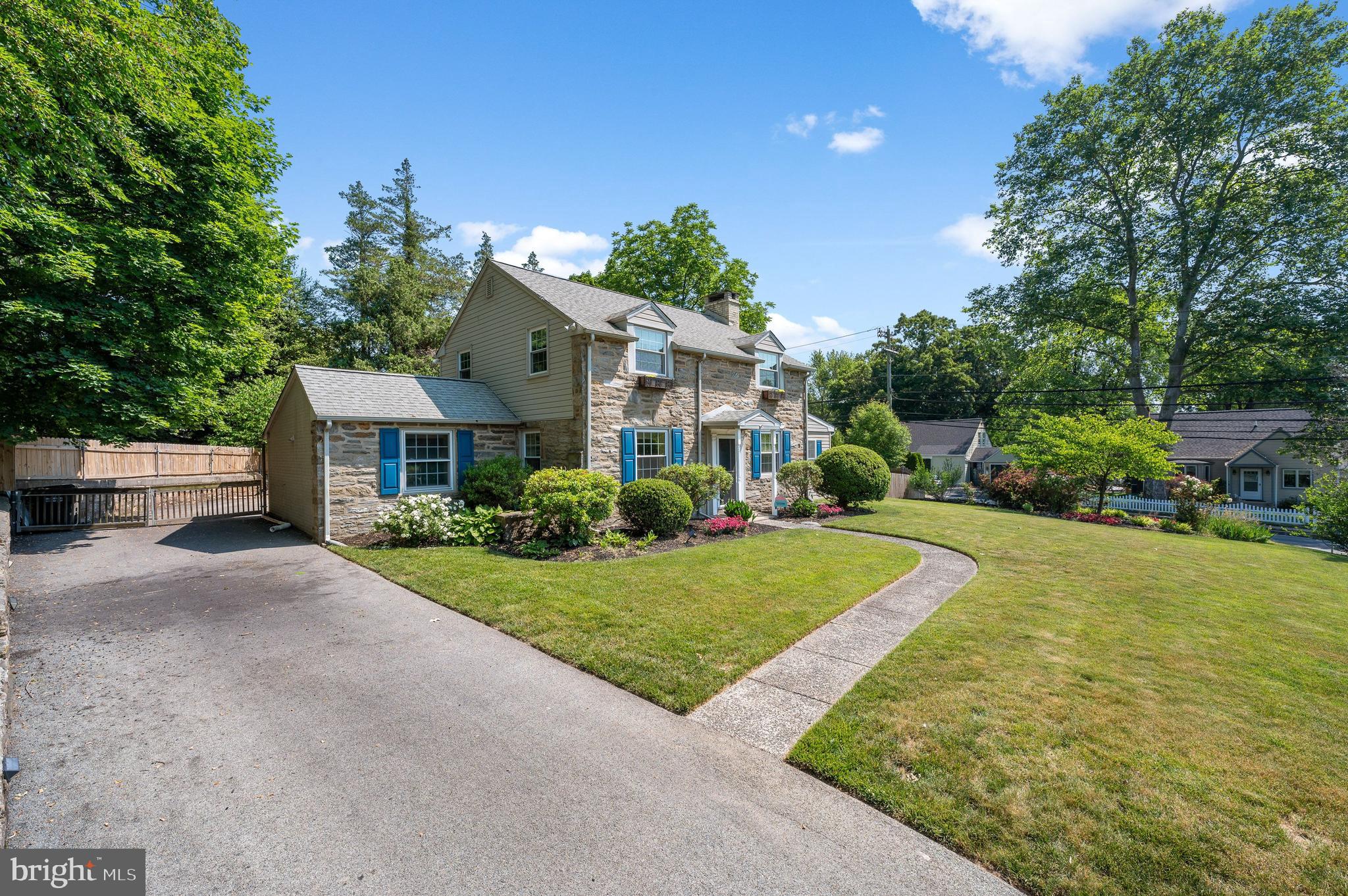 493 School Lane Wayne, PA 19087 - Photo 27 of 40 Fantastic curb appeal