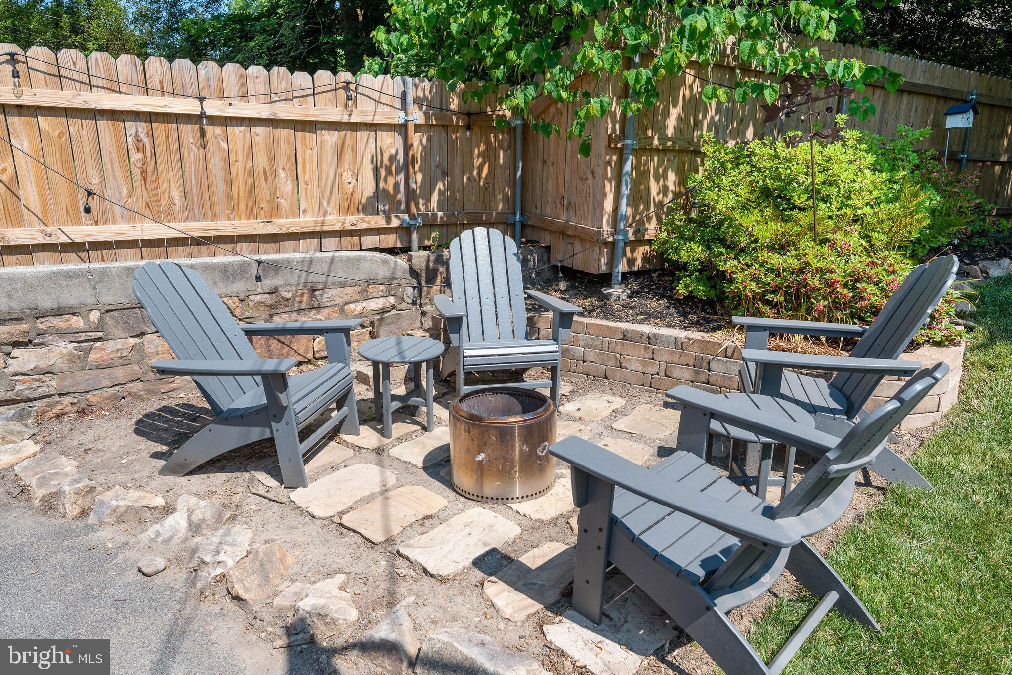 493 School Lane Wayne, PA 19087 - Photo 33 of 40 Perfect outdoor entertaining space