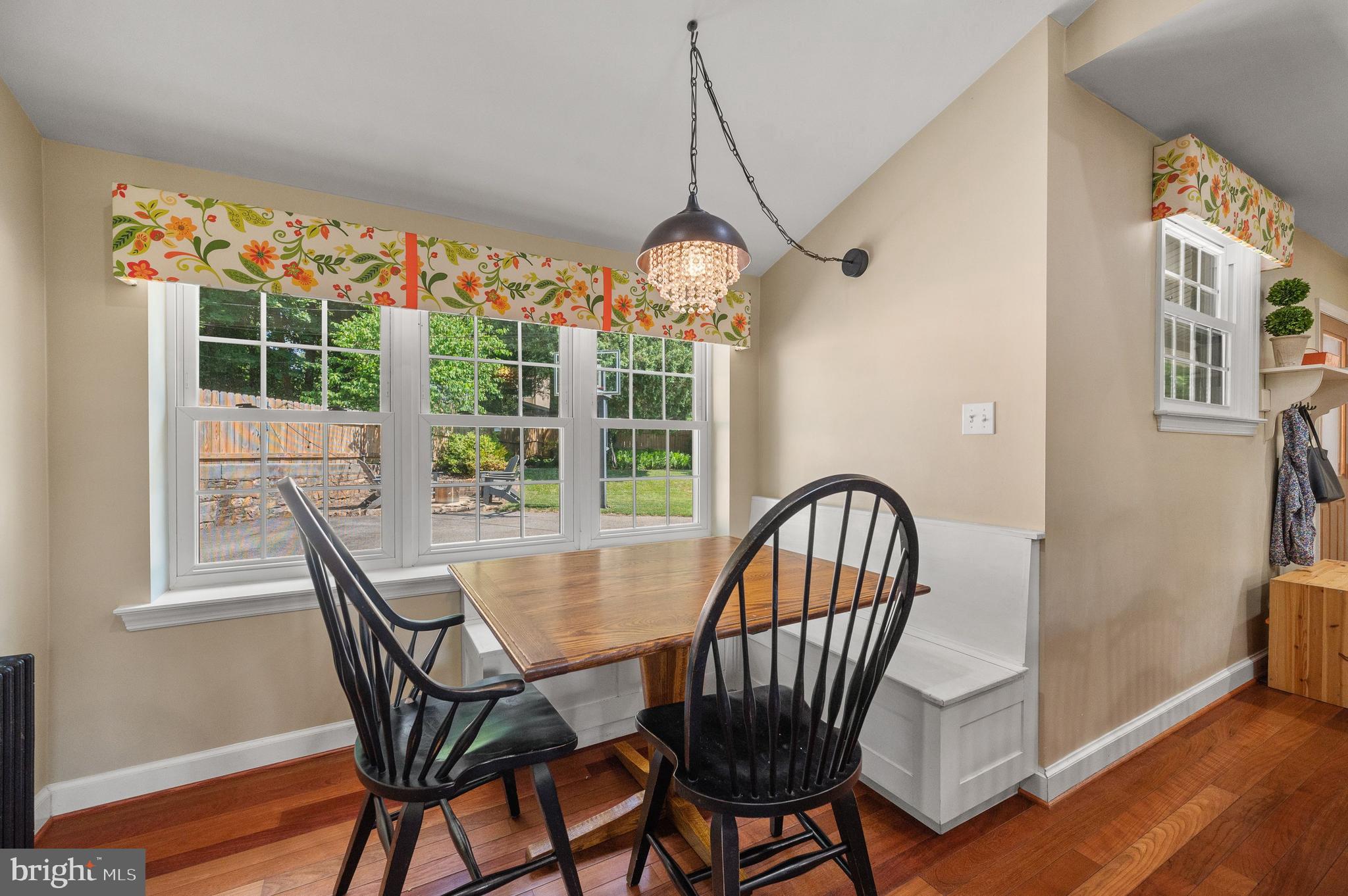 493 School Lane Wayne, PA 19087 - Photo 9 of 40 Charming breakfast nook