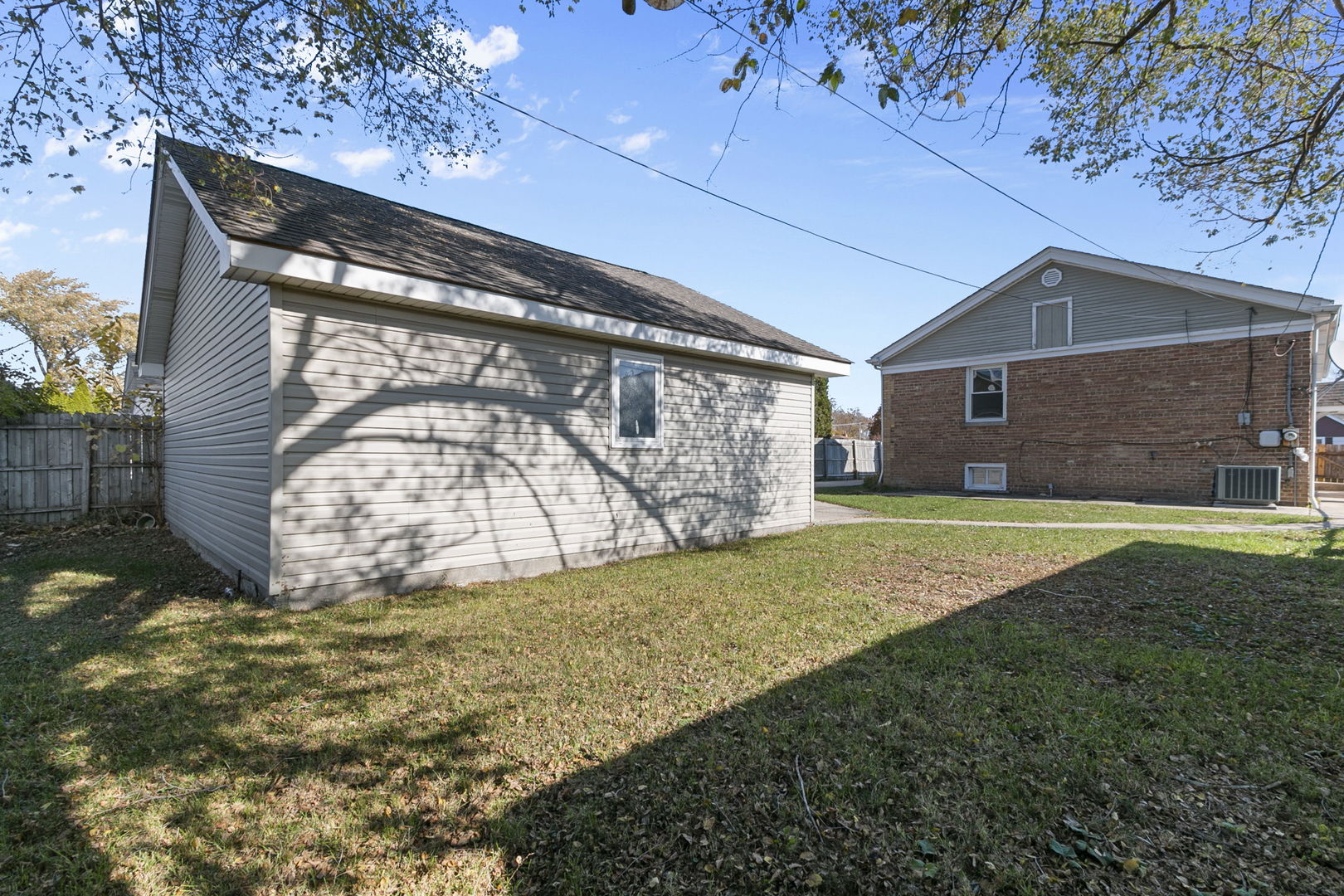 8152 Mayfield Avenue Burbank, IL 60459 - Photo 4 of 21 a view of front door of house with yard