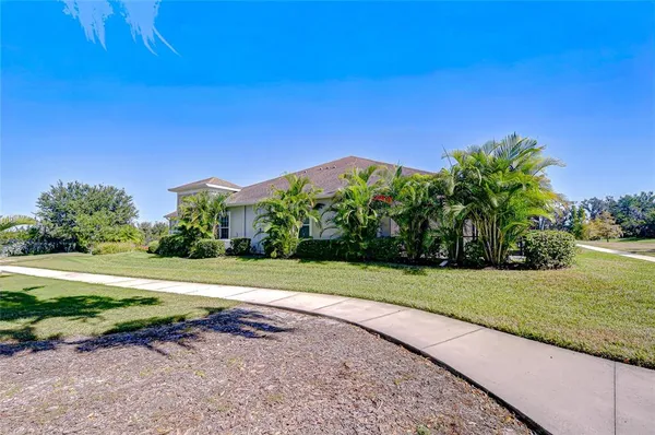 $350,000 | 13605 Circa Crossing Drive, Lithia, FL 33547