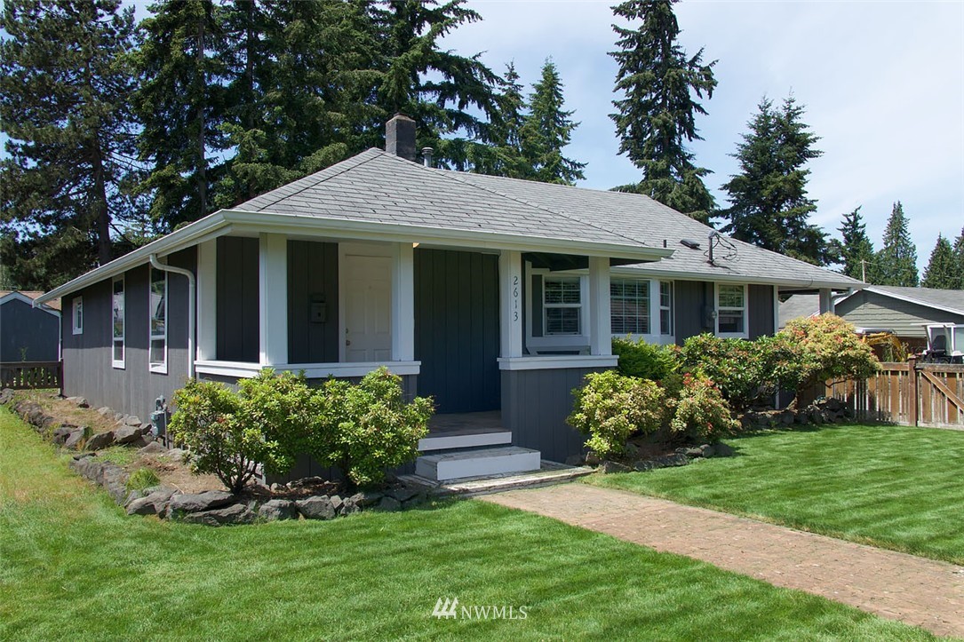 2613 R Street Southeast Auburn, WA 98002 - Photo 2 of 19 Gallery Image 2