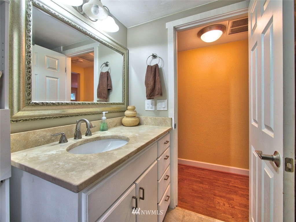 2613 R Street Southeast Auburn, WA 98002 - Photo 11 of 19 Gallery Image 11