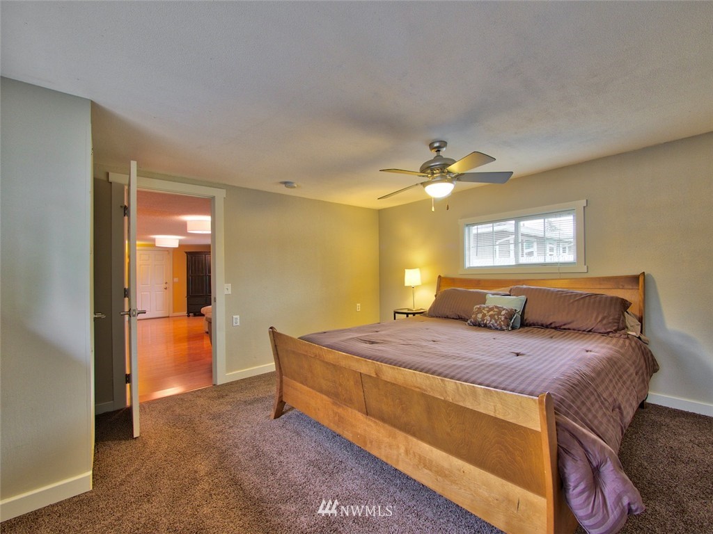 2613 R Street Southeast Auburn, WA 98002 - Photo 14 of 19 Gallery Image 14