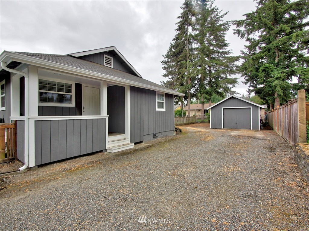 2613 R Street Southeast Auburn, WA 98002 - Photo 3 of 19 Gallery Image 3