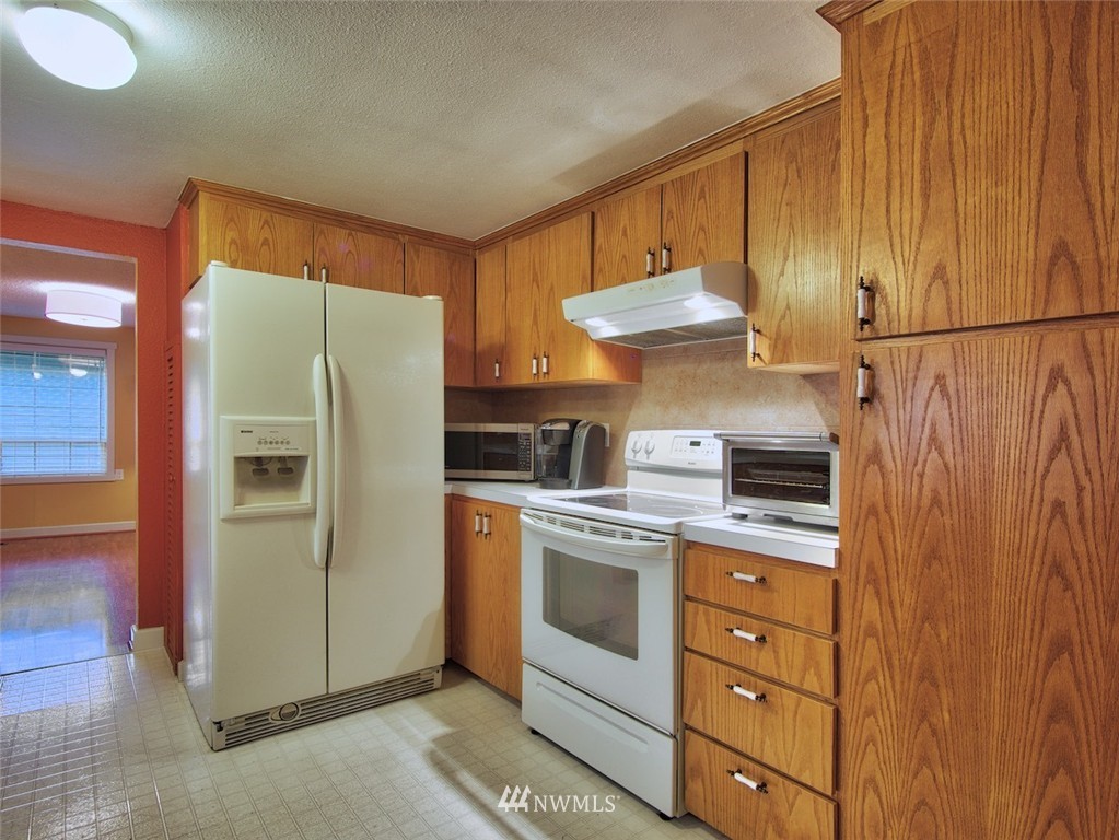2613 R Street Southeast Auburn, WA 98002 - Photo 5 of 19 Gallery Image 5