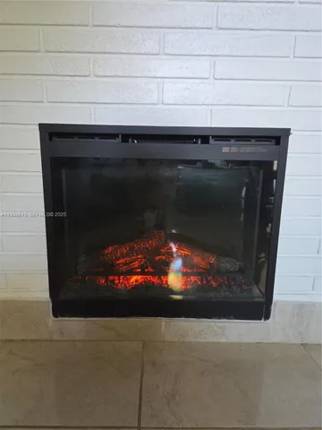 $4,000 | 301 Southwest 5th Street, Hallandale Beach, FL 33009