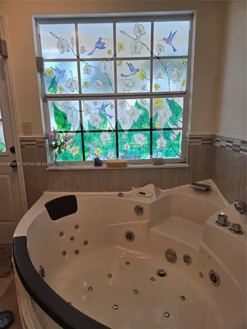 $4,000 | 301 Southwest 5th Street, Hallandale Beach, FL 33009