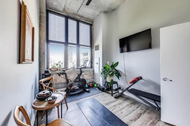 $424,000 | 320 East 21st Street, Unit 501, Chicago, IL 60616