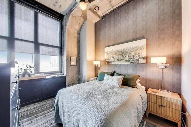 $424,000 | 320 East 21st Street, Unit 501, Chicago, IL 60616