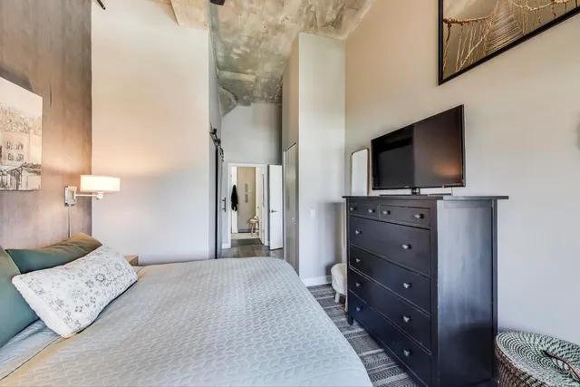 $424,000 | 320 East 21st Street, Unit 501, Chicago, IL 60616