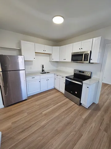 $1,800 | 1153 Main Street, Unit 3A, Windham, CT 06226