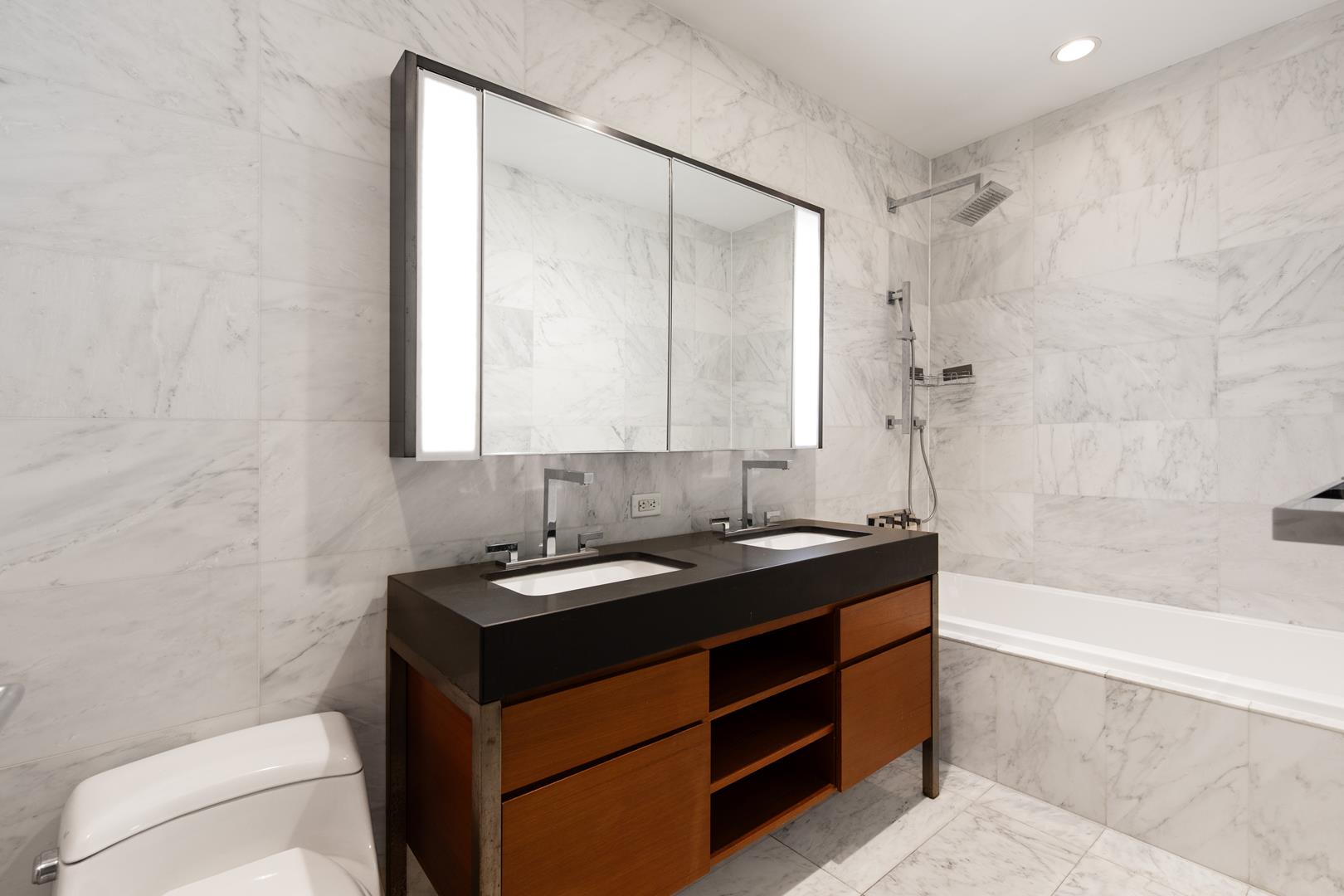 75 Wall Street, Unit 25Q Manhattan, NY 10005 - Photo 2 of 14